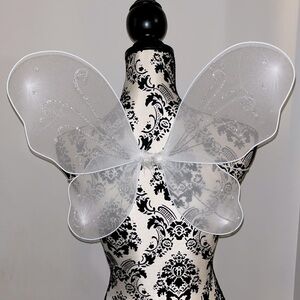 COPY - NWOT Butterfly wings